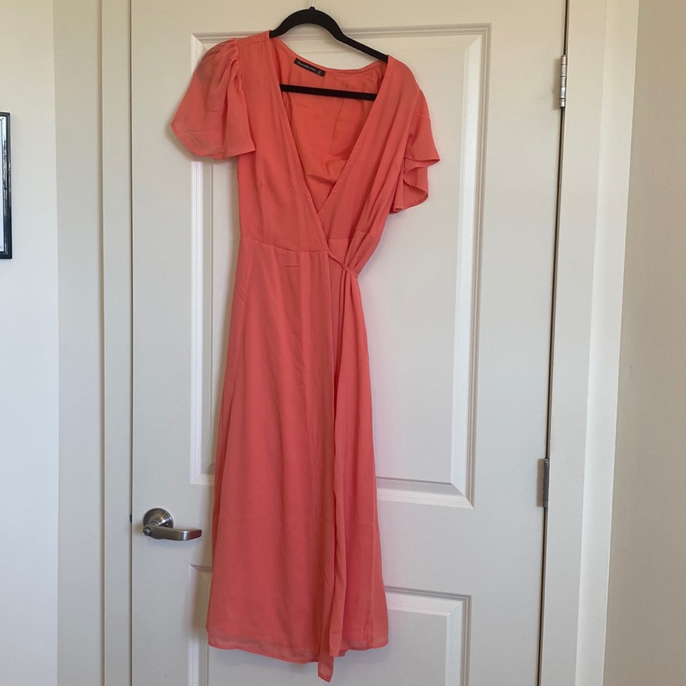 Abercrombie coral wrap dress size small